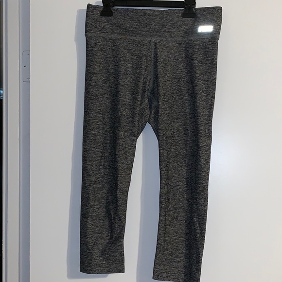 PINK Victoria's Secret Pants - PINK Victoria’s Secret gray capri leggings